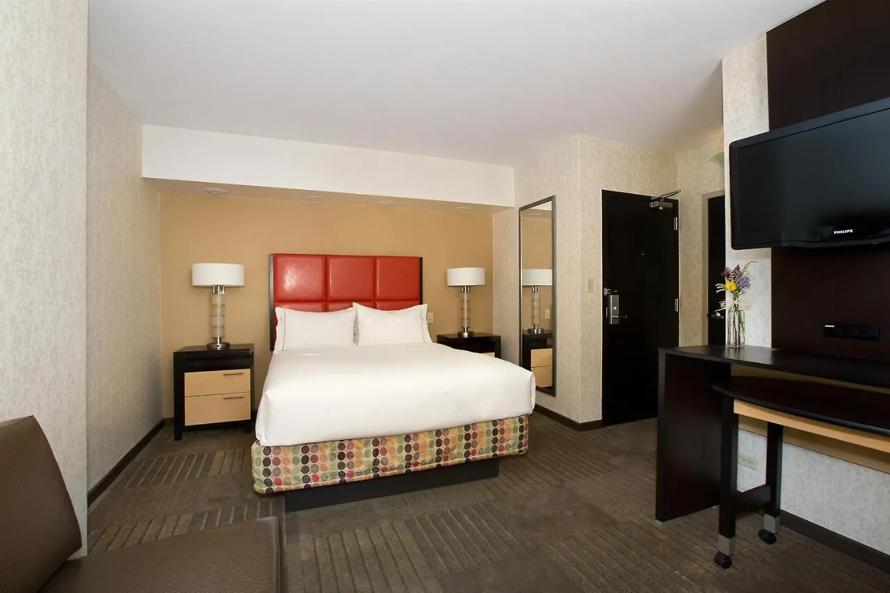 Hotel Holiday Inn Express Denver Downtown By Ihg
